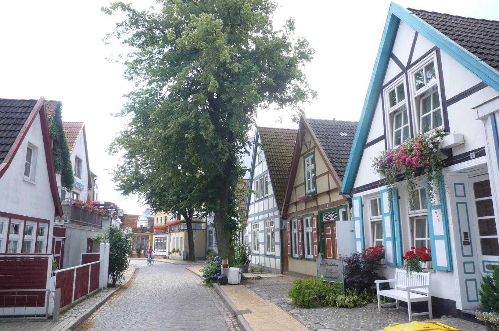 Kreuzliner Apartment Rostock Bagian luar foto